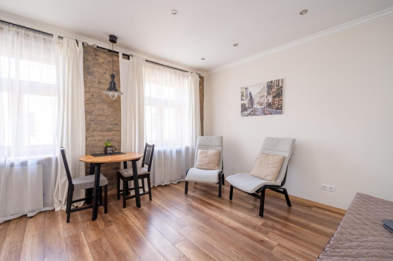 Top-Floor Studio With Courtyard View In Unesco Area, Murnieku Street Residence Rīga Exterior foto